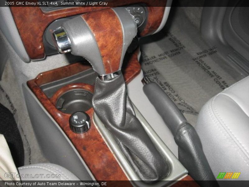 Summit White / Light Gray 2005 GMC Envoy XL SLT 4x4