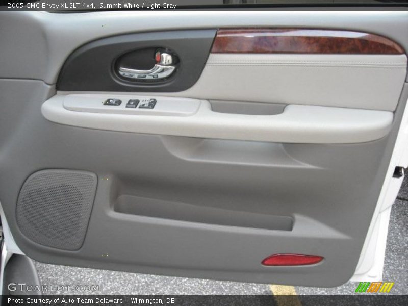 Summit White / Light Gray 2005 GMC Envoy XL SLT 4x4