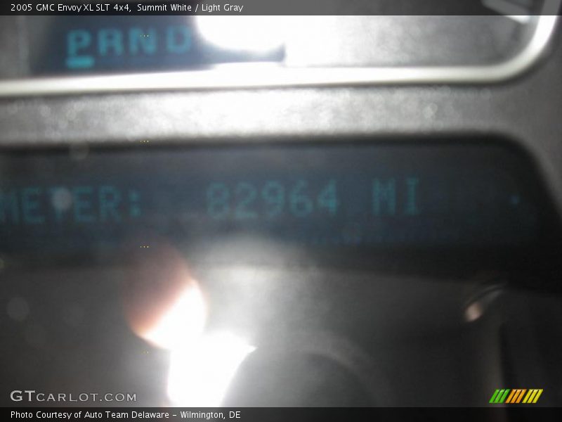 Summit White / Light Gray 2005 GMC Envoy XL SLT 4x4