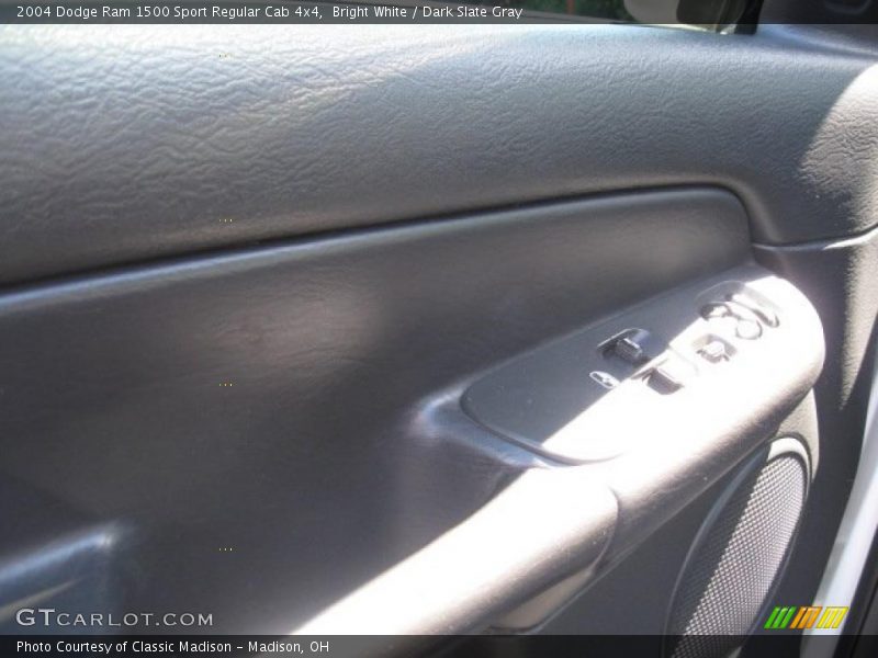 Bright White / Dark Slate Gray 2004 Dodge Ram 1500 Sport Regular Cab 4x4