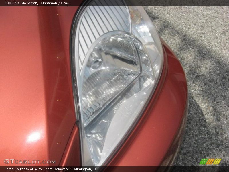 Cinnamon / Gray 2003 Kia Rio Sedan
