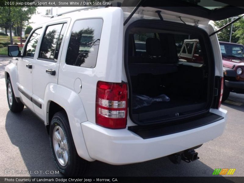 Stone White / Dark Slate Gray 2010 Jeep Liberty Sport 4x4