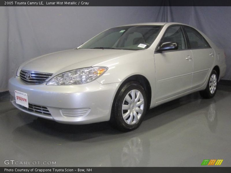 Lunar Mist Metallic / Gray 2005 Toyota Camry LE