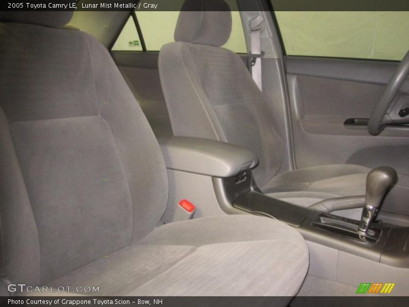 Lunar Mist Metallic / Gray 2005 Toyota Camry LE