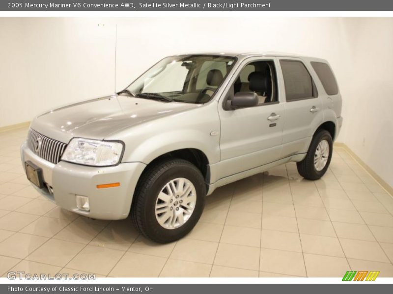 Satellite Silver Metallic / Black/Light Parchment 2005 Mercury Mariner V6 Convenience 4WD