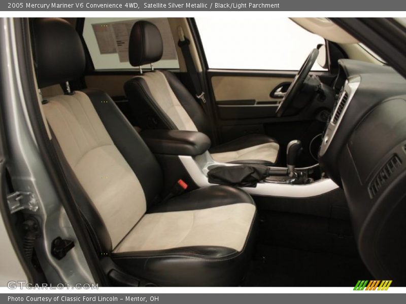 Satellite Silver Metallic / Black/Light Parchment 2005 Mercury Mariner V6 Convenience 4WD