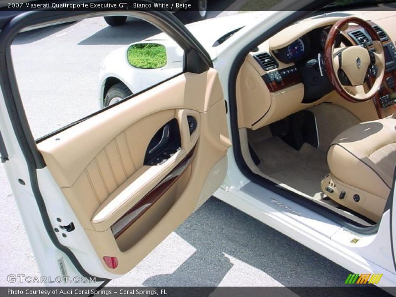 Bianco White / Beige 2007 Maserati Quattroporte Executive GT