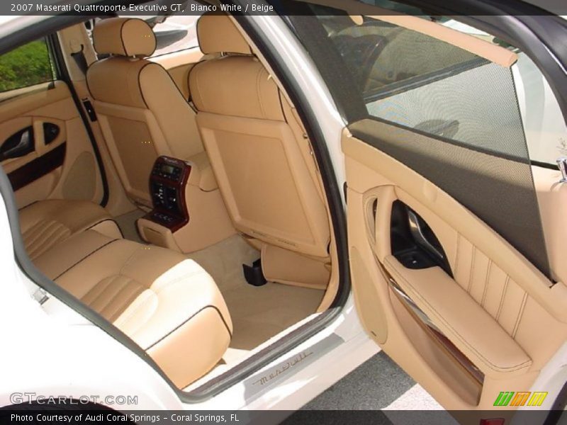Bianco White / Beige 2007 Maserati Quattroporte Executive GT