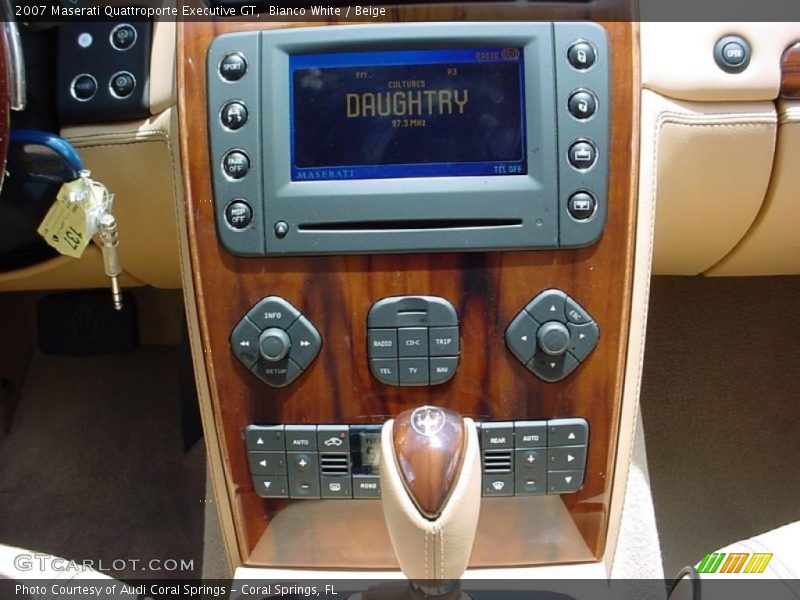 Bianco White / Beige 2007 Maserati Quattroporte Executive GT