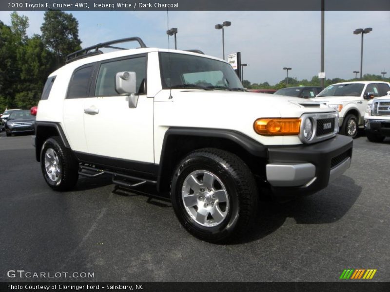 Iceberg White / Dark Charcoal 2010 Toyota FJ Cruiser 4WD