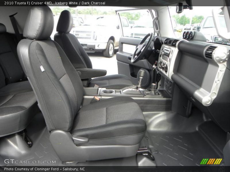 Iceberg White / Dark Charcoal 2010 Toyota FJ Cruiser 4WD