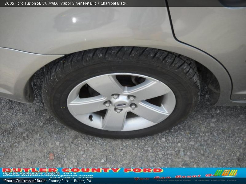 Vapor Silver Metallic / Charcoal Black 2009 Ford Fusion SE V6 AWD