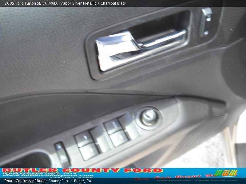 Vapor Silver Metallic / Charcoal Black 2009 Ford Fusion SE V6 AWD