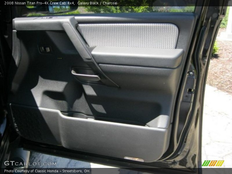 Galaxy Black / Charcoal 2008 Nissan Titan Pro-4X Crew Cab 4x4