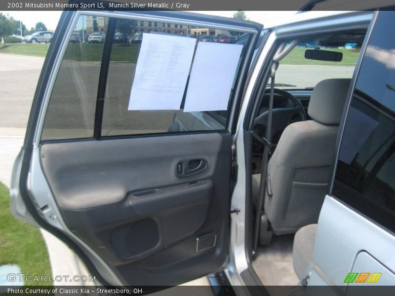 Munich Silver Metallic / Gray 2002 Mitsubishi Montero Sport LS