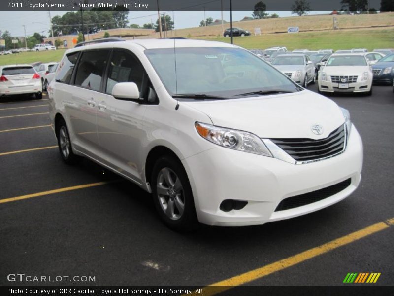Super White / Light Gray 2011 Toyota Sienna LE