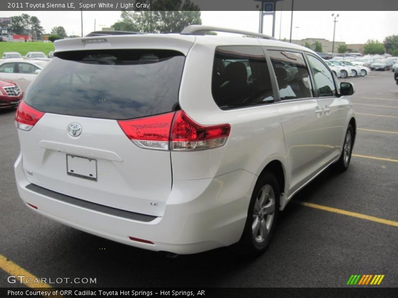 Super White / Light Gray 2011 Toyota Sienna LE