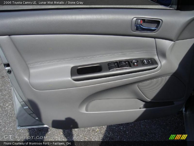 Lunar Mist Metallic / Stone Gray 2006 Toyota Camry LE