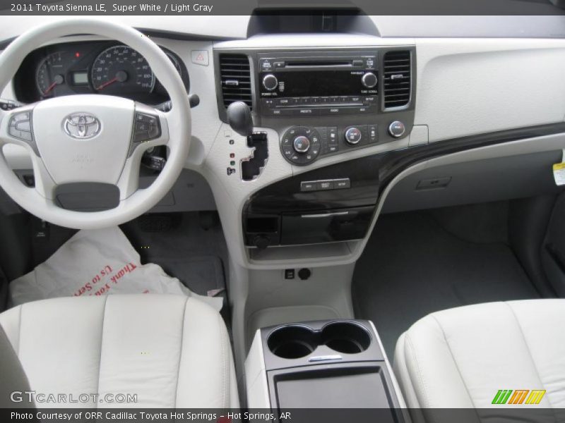 Super White / Light Gray 2011 Toyota Sienna LE