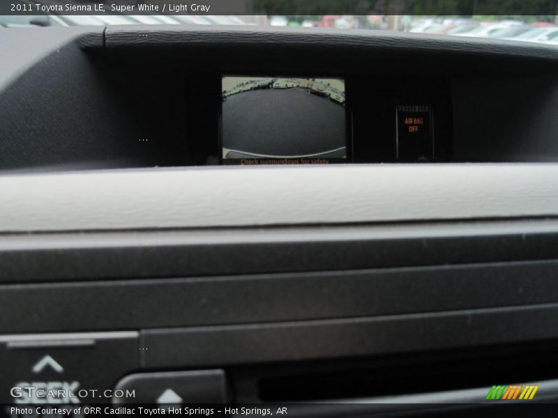 Super White / Light Gray 2011 Toyota Sienna LE