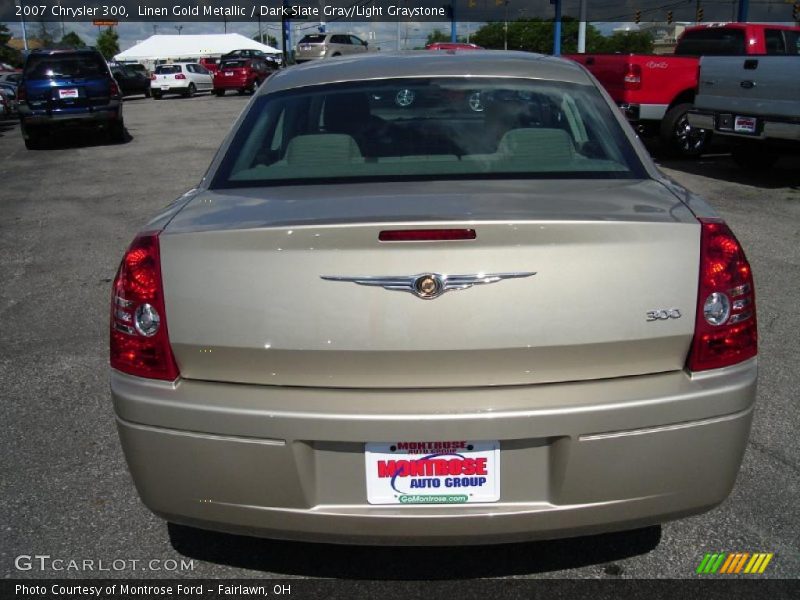 Linen Gold Metallic / Dark Slate Gray/Light Graystone 2007 Chrysler 300