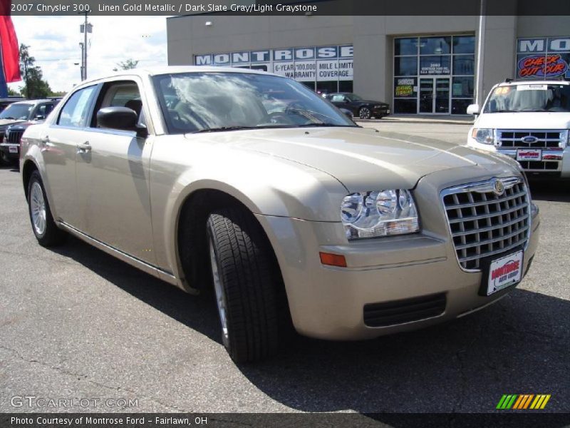 Linen Gold Metallic / Dark Slate Gray/Light Graystone 2007 Chrysler 300