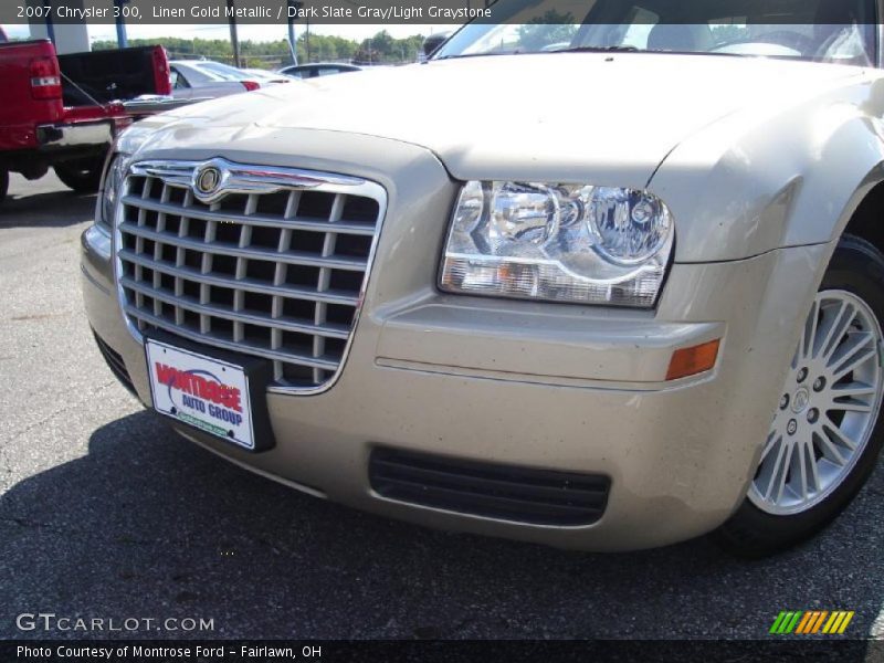 Linen Gold Metallic / Dark Slate Gray/Light Graystone 2007 Chrysler 300