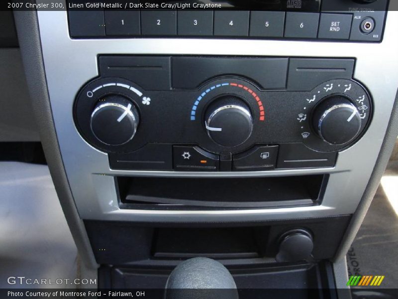 Linen Gold Metallic / Dark Slate Gray/Light Graystone 2007 Chrysler 300