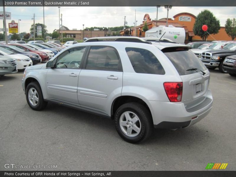 Quicksilver Metallic / Sand 2009 Pontiac Torrent