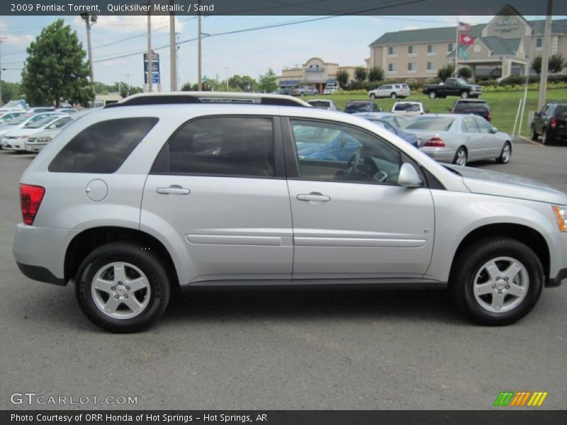 Quicksilver Metallic / Sand 2009 Pontiac Torrent
