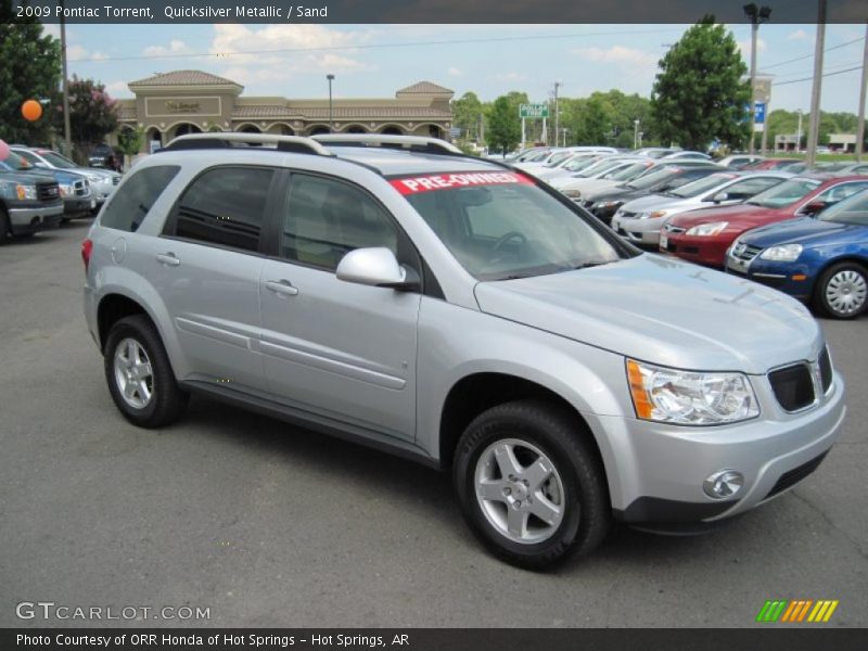 Quicksilver Metallic / Sand 2009 Pontiac Torrent