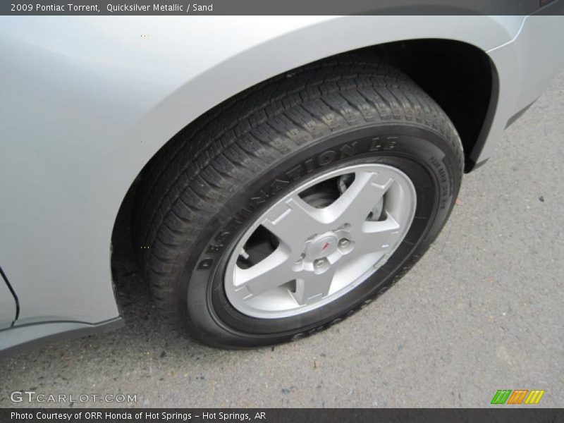 Quicksilver Metallic / Sand 2009 Pontiac Torrent