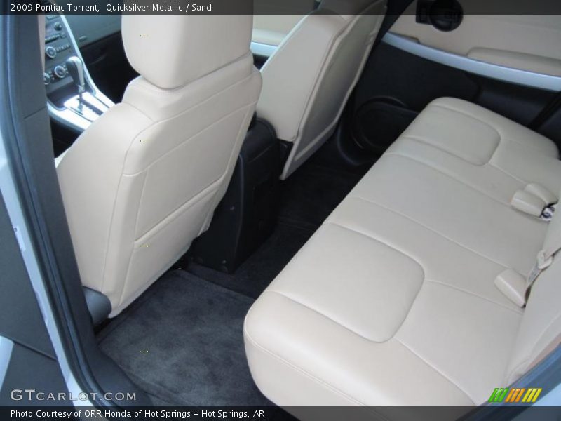 Quicksilver Metallic / Sand 2009 Pontiac Torrent