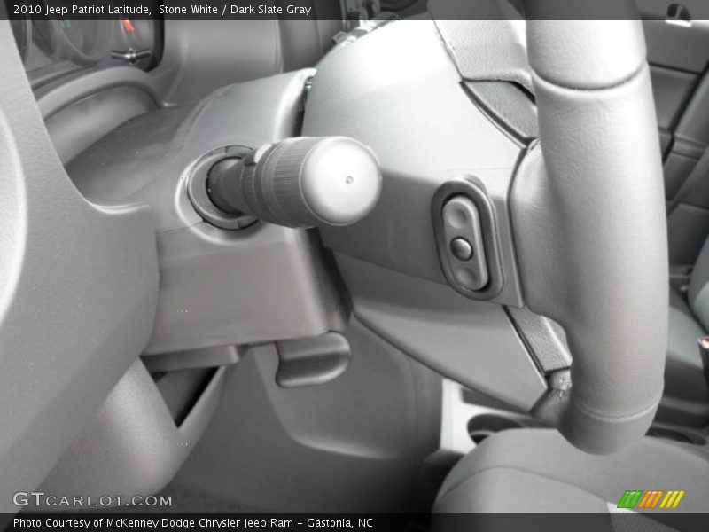 Stone White / Dark Slate Gray 2010 Jeep Patriot Latitude