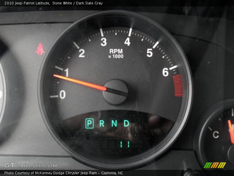 Stone White / Dark Slate Gray 2010 Jeep Patriot Latitude
