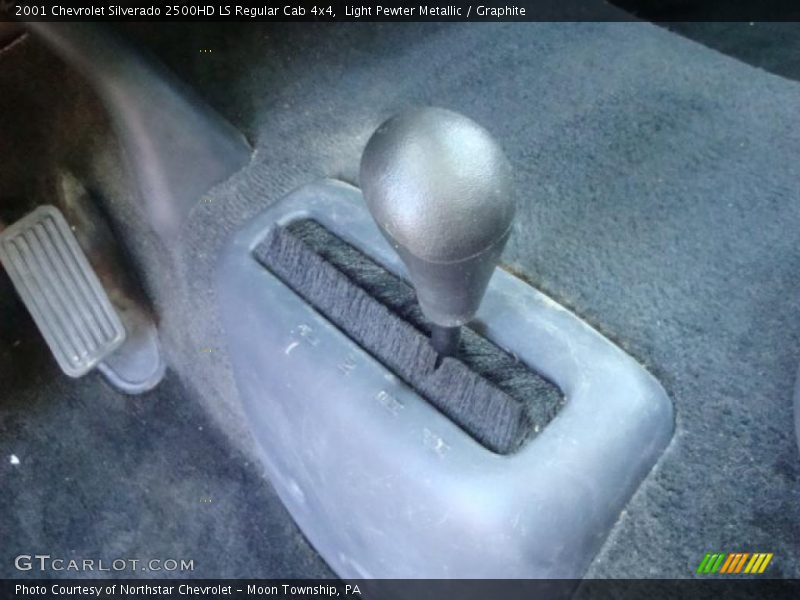 Light Pewter Metallic / Graphite 2001 Chevrolet Silverado 2500HD LS Regular Cab 4x4