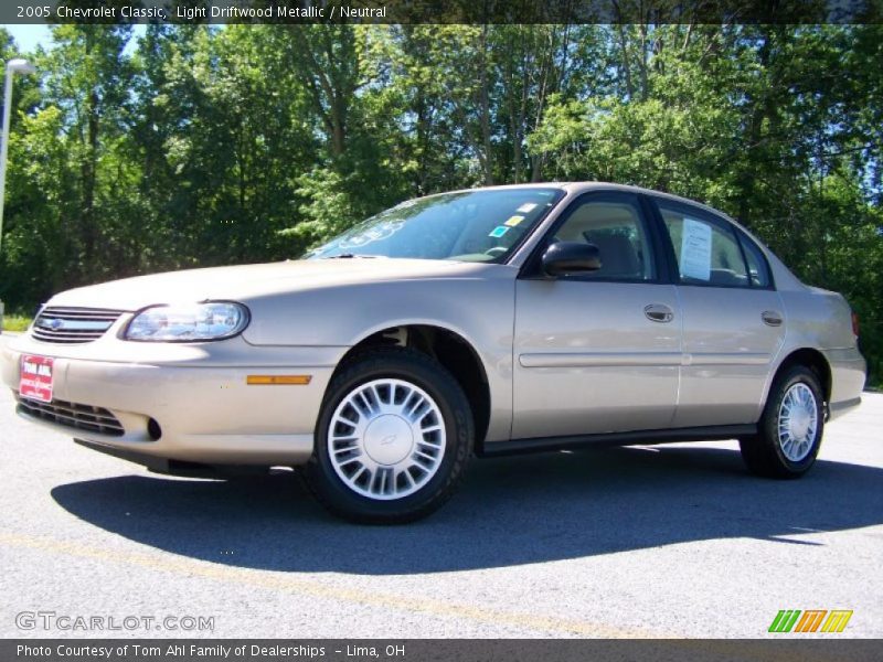 Light Driftwood Metallic / Neutral 2005 Chevrolet Classic