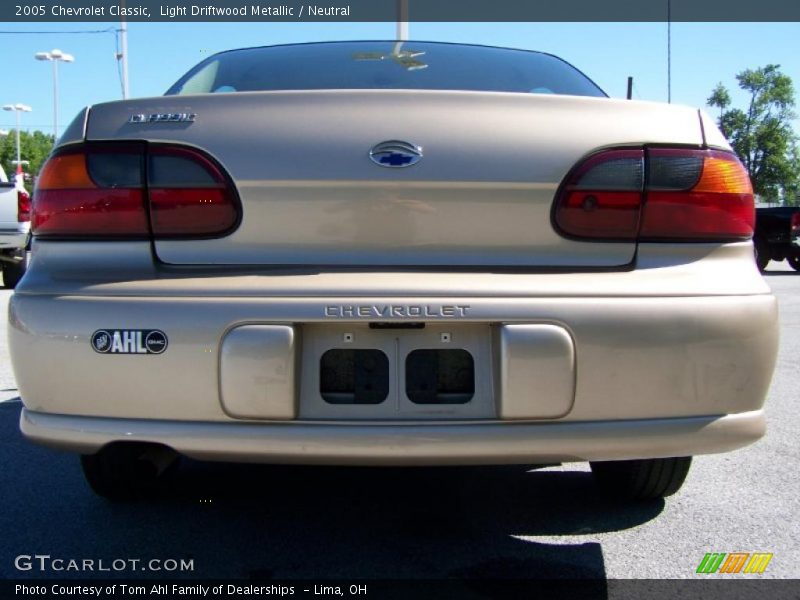 Light Driftwood Metallic / Neutral 2005 Chevrolet Classic