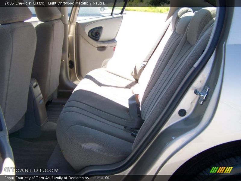 Light Driftwood Metallic / Neutral 2005 Chevrolet Classic