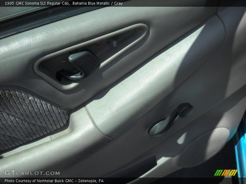 Bahama Blue Metallic / Gray 1995 GMC Sonoma SLS Regular Cab