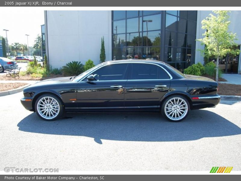 Ebony / Charcoal 2005 Jaguar XJ XJR