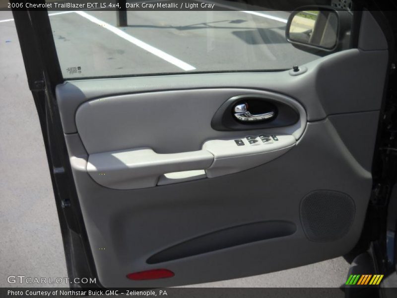Dark Gray Metallic / Light Gray 2006 Chevrolet TrailBlazer EXT LS 4x4