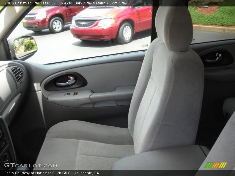 Dark Gray Metallic / Light Gray 2006 Chevrolet TrailBlazer EXT LS 4x4