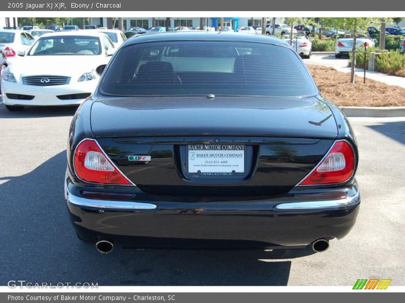 Ebony / Charcoal 2005 Jaguar XJ XJR