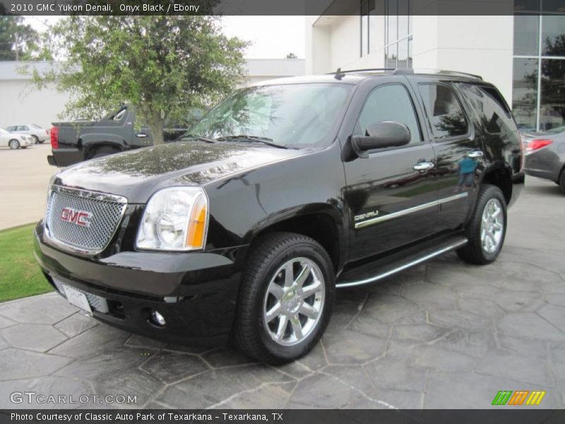 Onyx Black / Ebony 2010 GMC Yukon Denali