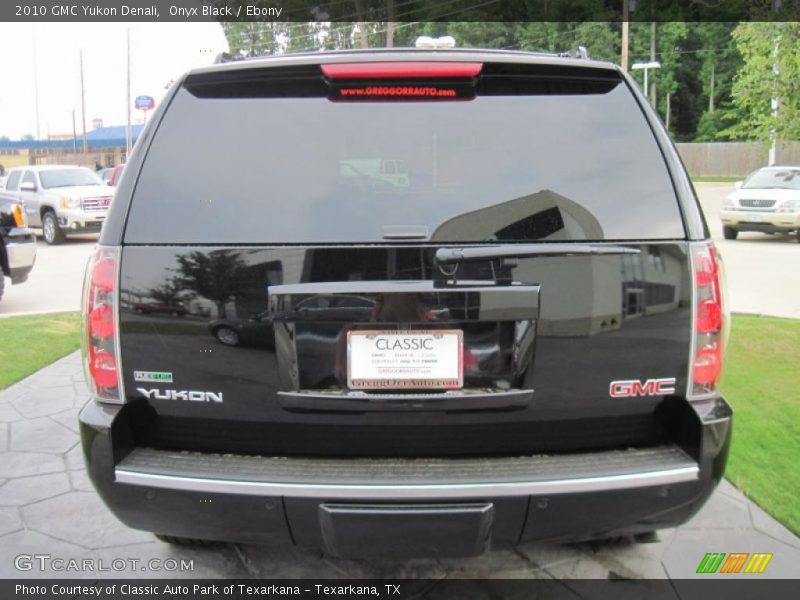 Onyx Black / Ebony 2010 GMC Yukon Denali