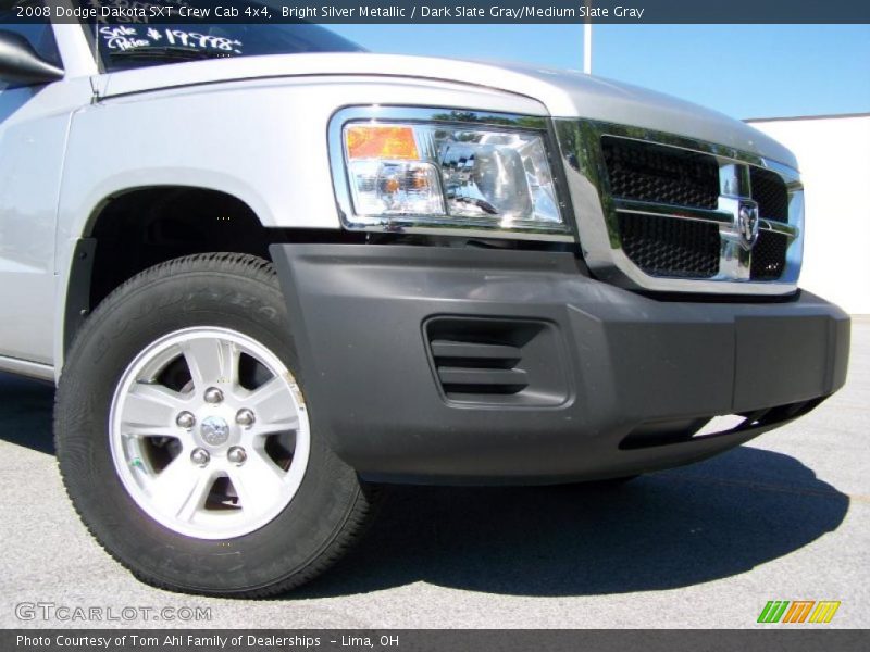 Bright Silver Metallic / Dark Slate Gray/Medium Slate Gray 2008 Dodge Dakota SXT Crew Cab 4x4