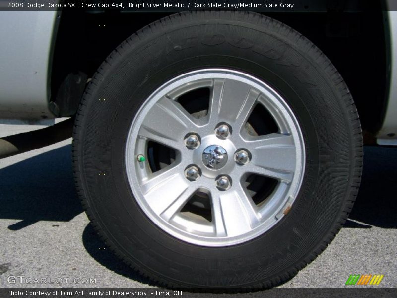 Bright Silver Metallic / Dark Slate Gray/Medium Slate Gray 2008 Dodge Dakota SXT Crew Cab 4x4
