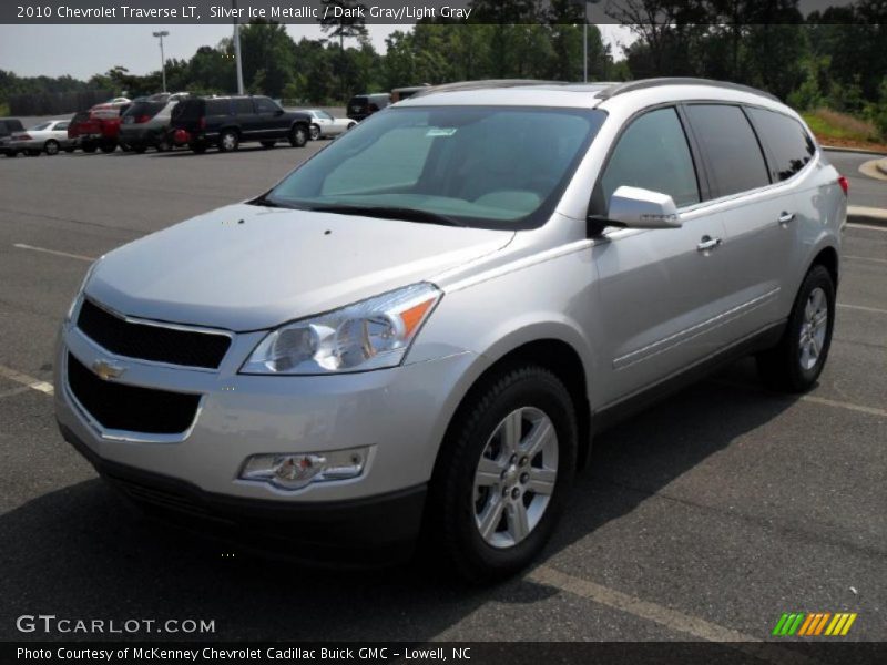 Silver Ice Metallic / Dark Gray/Light Gray 2010 Chevrolet Traverse LT