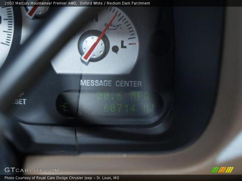 Oxford White / Medium Dark Parchment 2003 Mercury Mountaineer Premier AWD